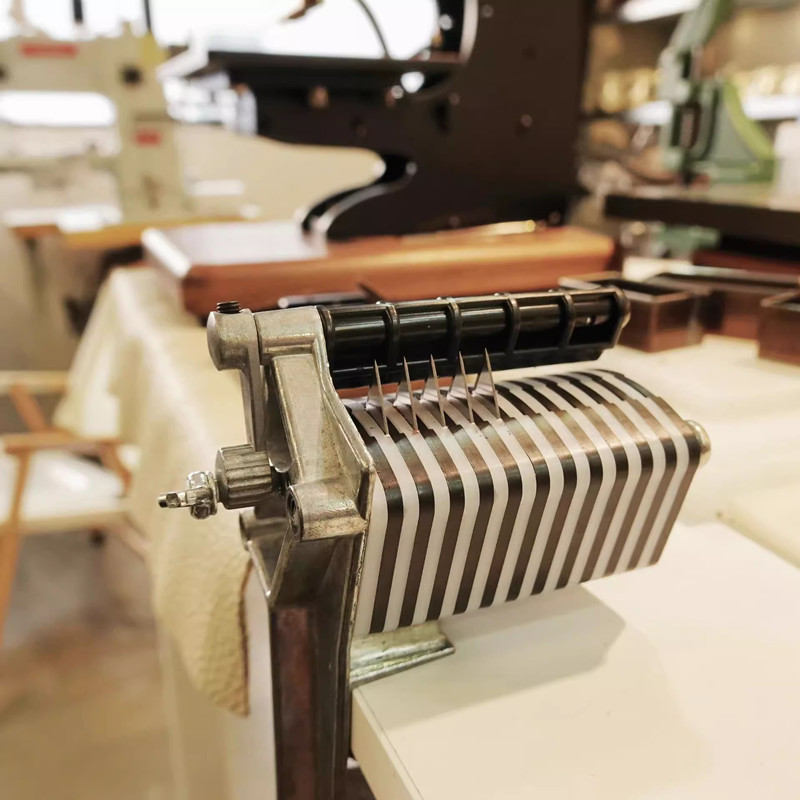 Máquina cortadora de tiras de  - Leatherworking Equipment reseña y precio